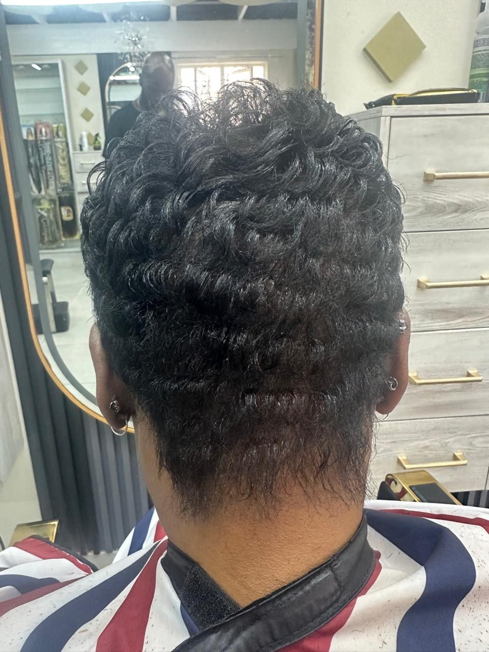 Curly crop — back view