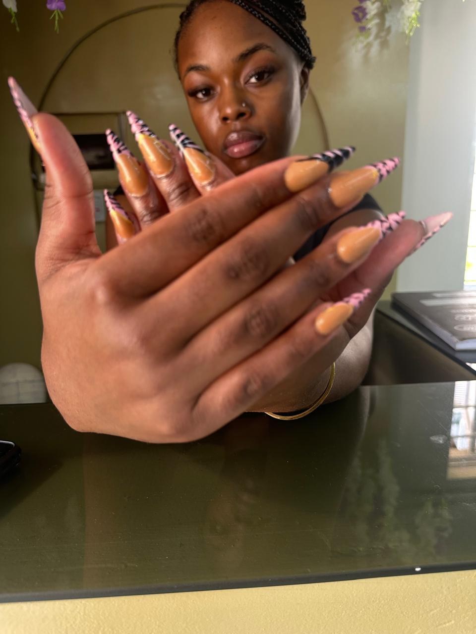 Nail design — stiletto